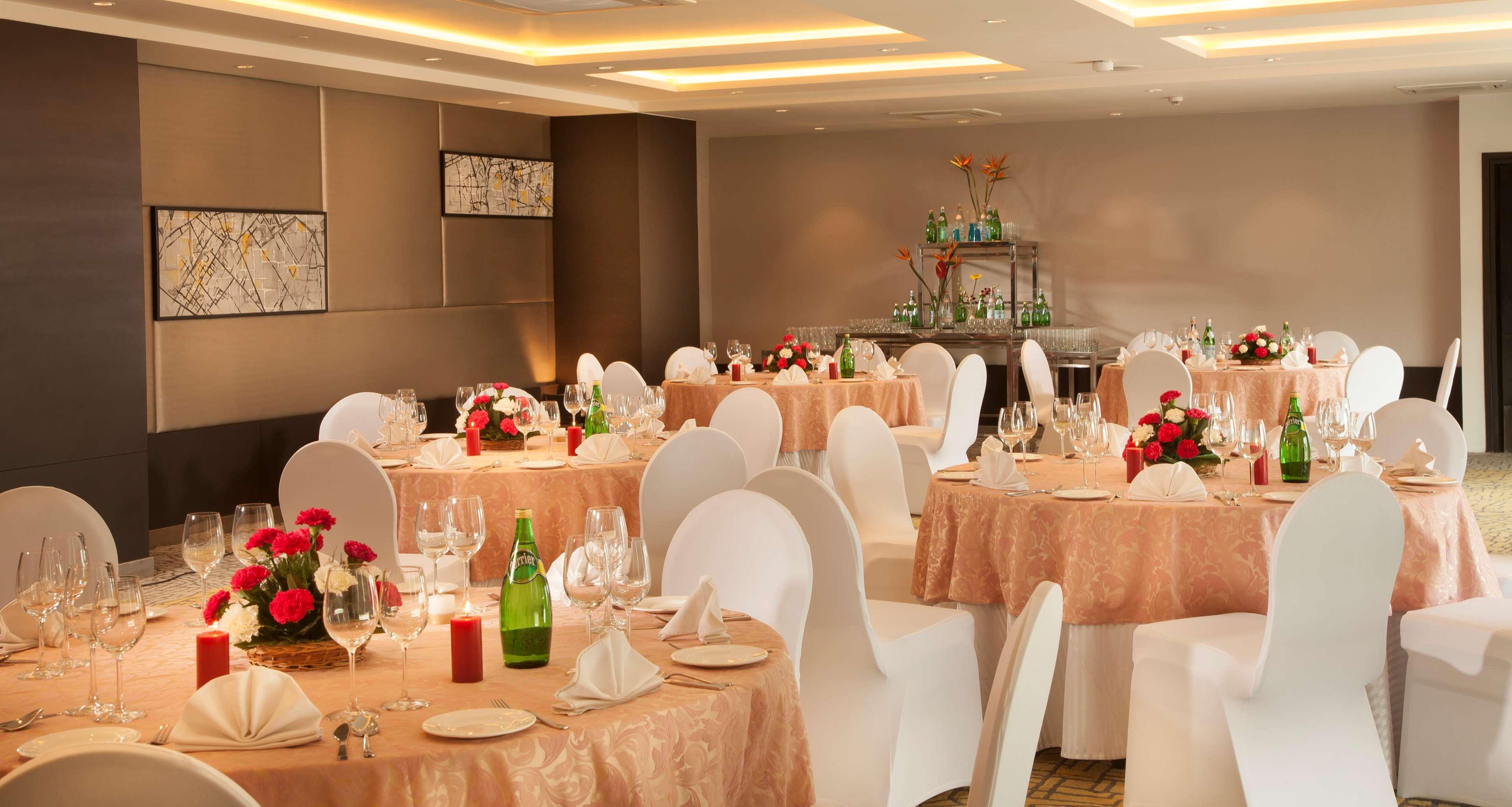 Park Inn By Radisson Gurgaon Bilaspur Manesar Dış mekan fotoğraf