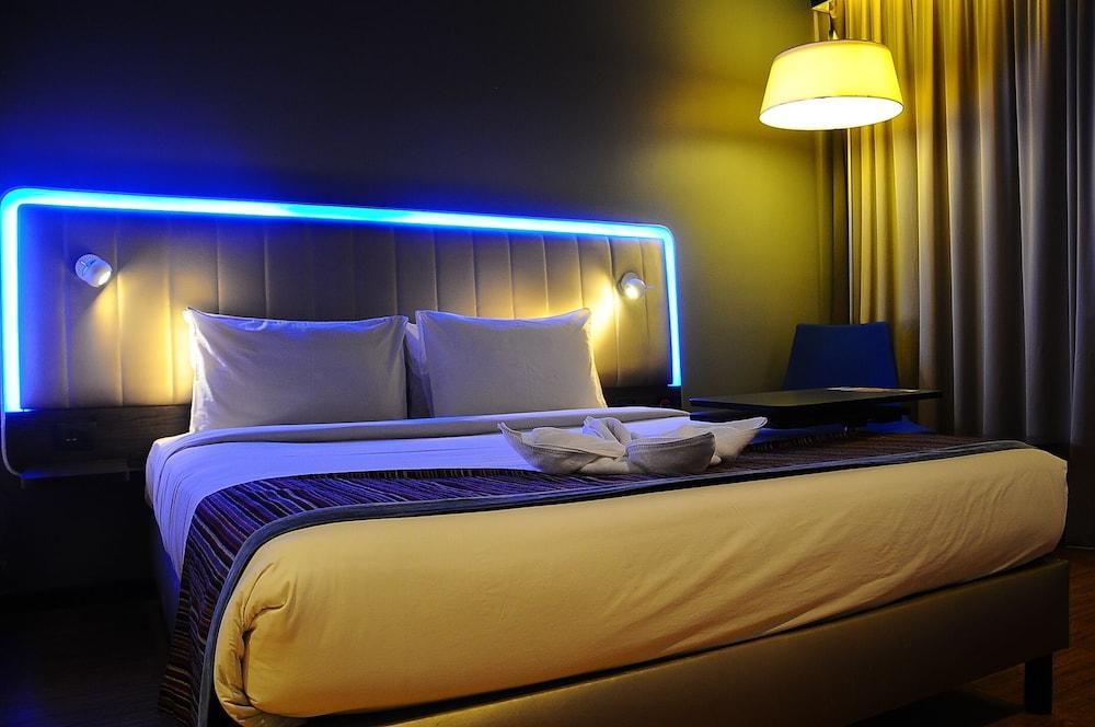 Park Inn By Radisson Gurgaon Bilaspur Manesar Dış mekan fotoğraf