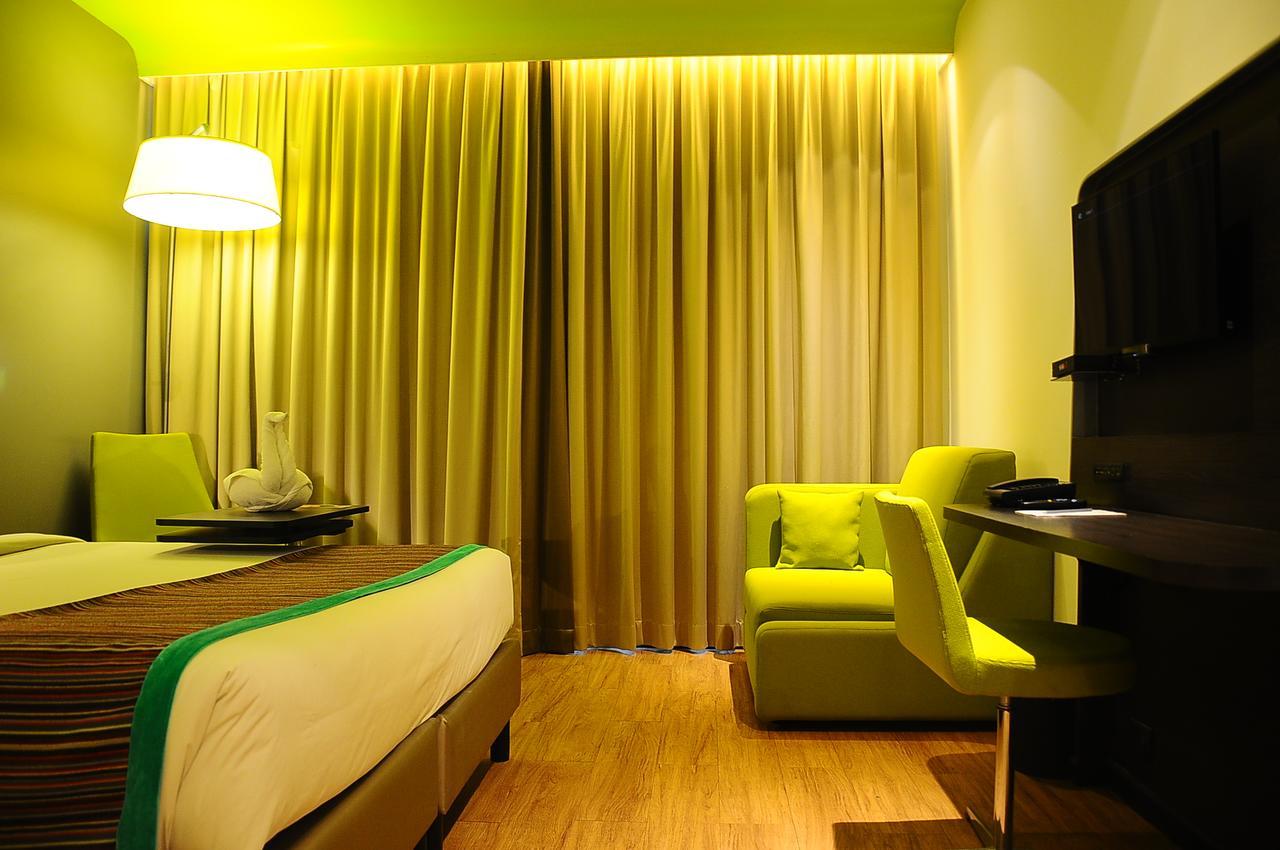 Park Inn By Radisson Gurgaon Bilaspur Manesar Dış mekan fotoğraf