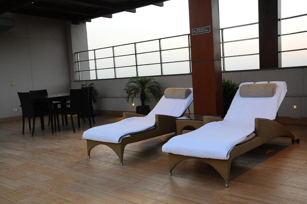 Park Inn By Radisson Gurgaon Bilaspur Manesar Dış mekan fotoğraf