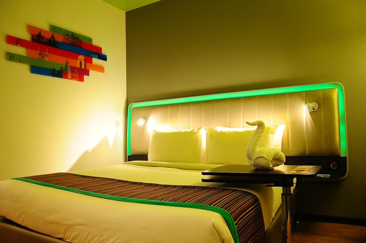 Park Inn By Radisson Gurgaon Bilaspur Manesar Dış mekan fotoğraf